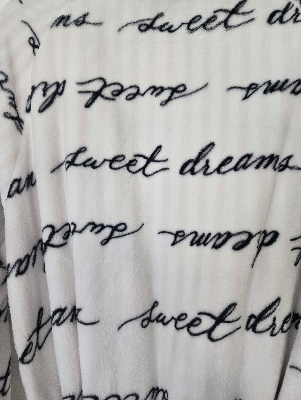 NWT Victoria's Secret Bathrobe, M/L - Picture 5 of 8